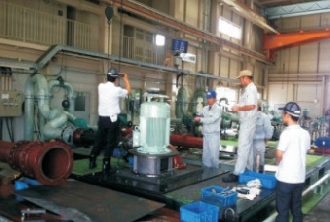 在日本TAIKO進行百萬核電機組潤滑泵試驗